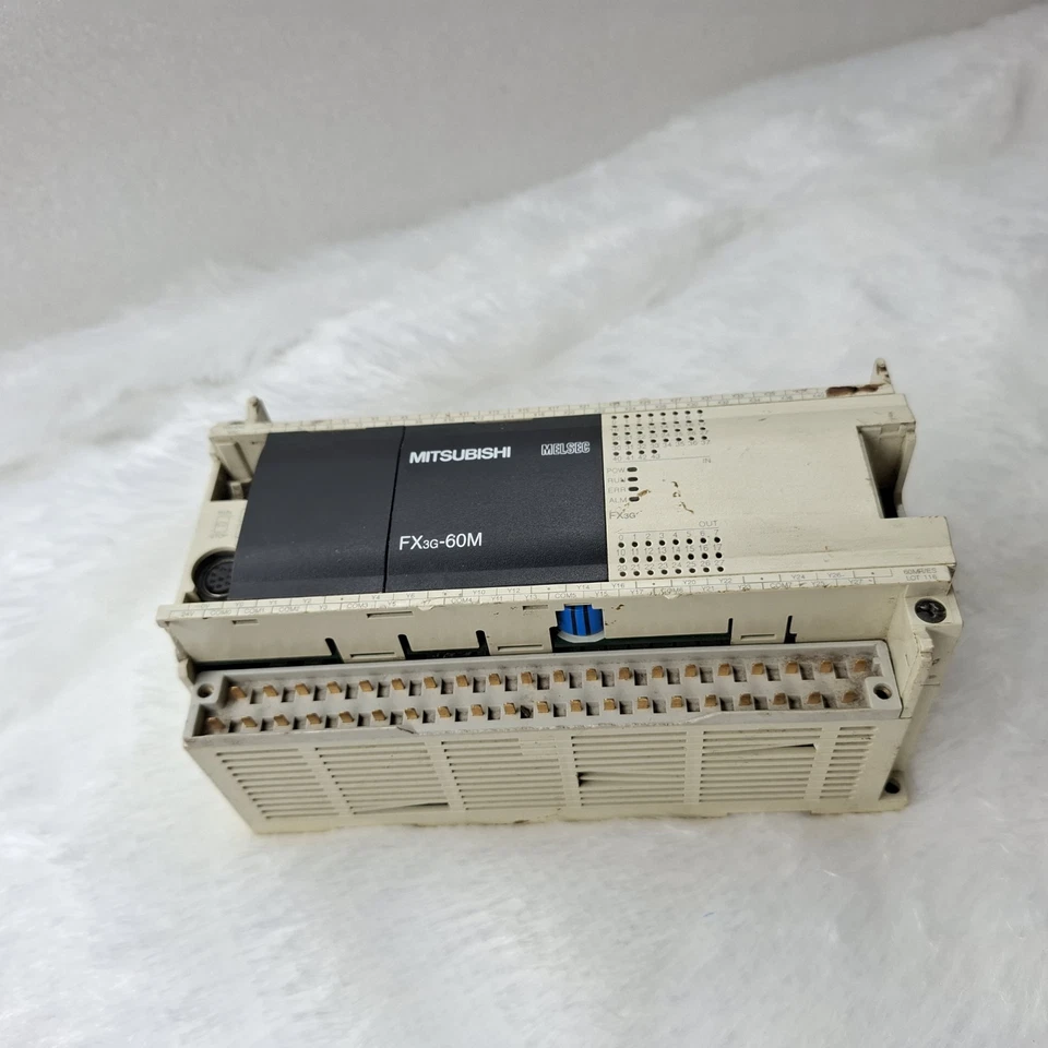 COSMETIC DAMAGED MITSUBISHI FX3G-60MR/ES-A PROGRAMMABLE CONTROLLER FX3G60MRESA
